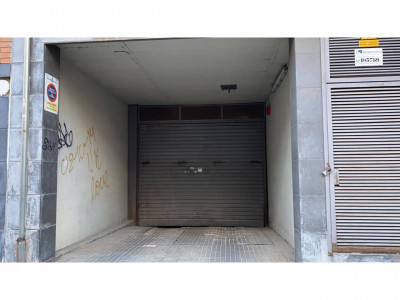 FANTASTICO Y ACOGEDOR PISO EN CALLE GENERAL MORAGUES-TERRASSA