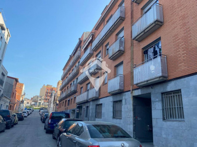 FANTASTICO Y ACOGEDOR PISO EN CALLE GENERAL MORAGUES-TERRASSA