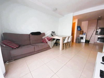 FANTASTICO Y ACOGEDOR PISO EN CALLE GENERAL MORAGUES-TERRASSA