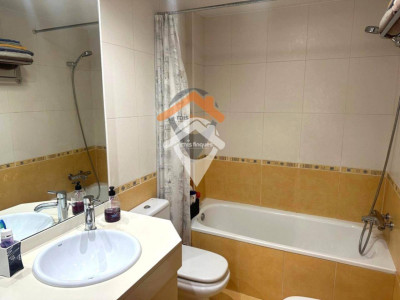 GRAN PISO 4 HABITACIONES CENTRO SABADELL CON PARKING Y TRASTERO