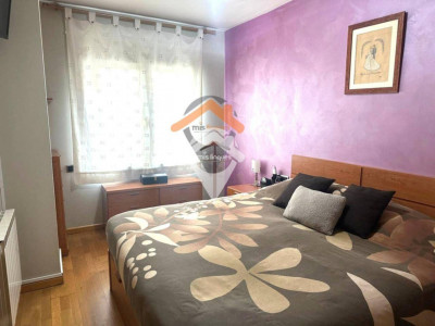 GRAN PISO 4 HABITACIONES CENTRO SABADELL CON PARKING Y TRASTERO