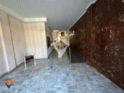 GRAN PISO 4 HABITACIONES CON AMPLIO BALCON Y ASCENSOR¡¡¡