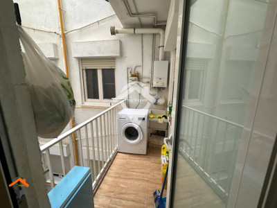 GRAN PISO 4 HABITACIONES CON AMPLIO BALCON Y ASCENSOR¡¡¡