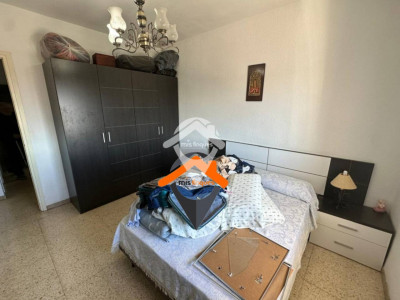 GRAN PISO 4 HABITACIONES CON AMPLIO BALCON Y ASCENSOR¡¡¡