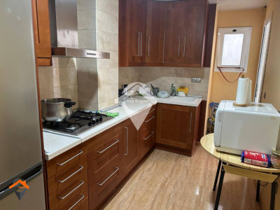 GRAN PISO 4 HABITACIONES CON AMPLIO BALCON Y ASCENSOR¡¡¡