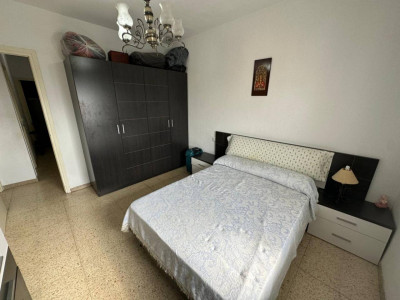 GRAN PISO CON 4 HABITACIONES, AMPLIO BALCON Y ASCENSOR!!!