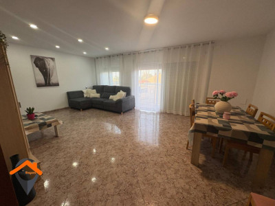 GRAN PISO CON BALCON JUNTO A. MATADEPERA!!