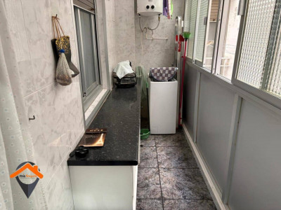 GRAN PISO CON BALCON Y ASCENSOR JUNTO A. MATADEPERA!!