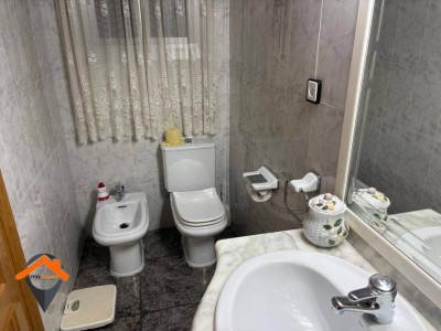 GRAN PISO CON BALCON Y ASCENSOR JUNTO A. MATADEPERA!!