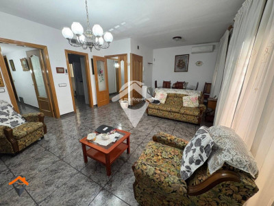 GRAN PISO CON BALCON Y ASCENSOR JUNTO AVENIDA MATADEPERA-SABADELL