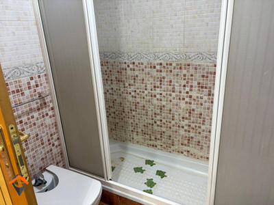 GRAN PISO EN AVENIDA MATADEPERA, CON BALCON, ASCENSOR Y TRASTERO!!