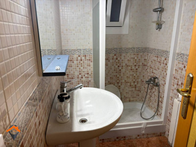 GRAN PISO EN AVENIDA MATADEPERA, CON BALCON, ASCENSOR Y TRASTERO!!