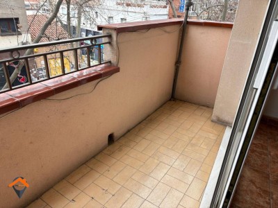 GRAN PISO EN AVENIDA MATADEPERA, CON BALCON, ASCENSOR Y TRASTERO!!
