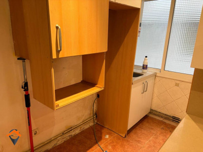 GRAN PISO EN AVENIDA MATADEPERA, CON BALCON, ASCENSOR Y TRASTERO!!