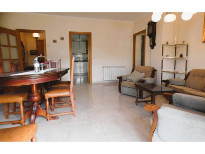 GRAN PISO EN VENTA CAN PALET-TERRASSA