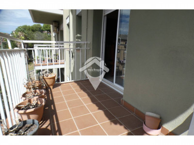 GRAN PISO EN VENTA CAN PALET-TERRASSA