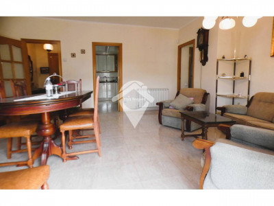 GRAN PISO EN VENTA CAN PALET-TERRASSA