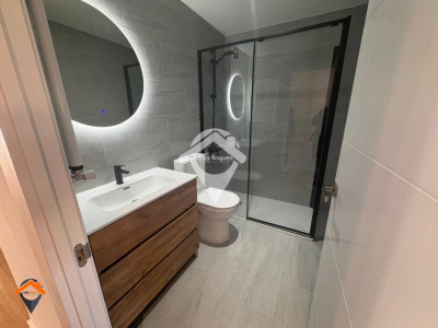 GRAN PISO REFORMADO A ESTRENAR CON BALCON