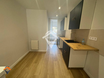 GRAN PISO REFORMADO A ESTRENAR CON BALCON