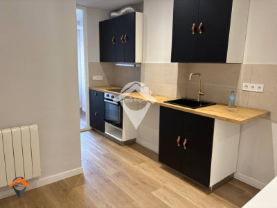 GRAN PISO REFORMADO A ESTRENAR CON BALCON