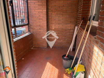 GRAN PISO REFORMADO A ESTRENAR CON BALCON