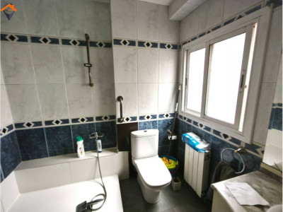 HABITACIÓN DOBLE EXTERIOR JUNTO A RENFE SUD