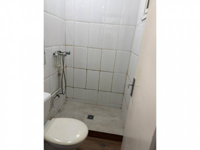 LOCAL A PIE DE CALLE de 25m2 + ALTILLO DE 10M2!!