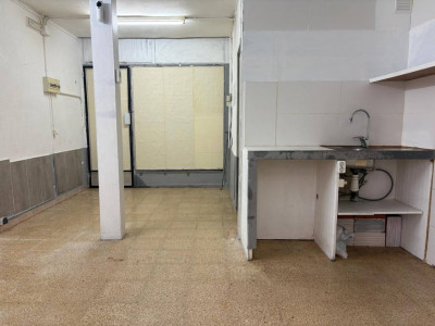 LOCAL A PIE DE CALLE de 25m2 + ALTILLO DE 10M2!!