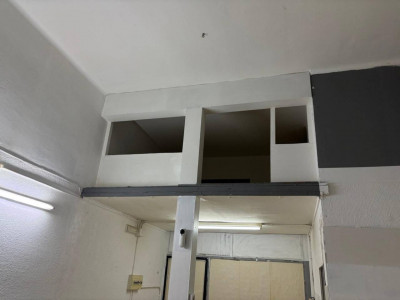LOCAL A PIE DE CALLE de 25m2 + ALTILLO DE 10M2!!