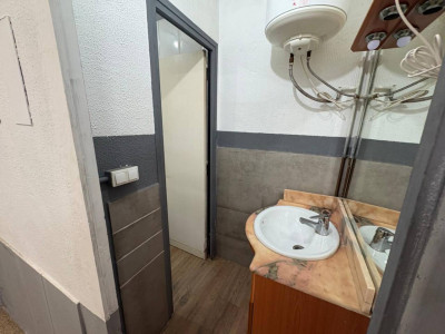 LOCAL A PIE DE CALLE de 25m2 + ALTILLO DE 10M2!!