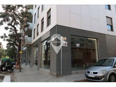 LOCAL ALQUILER CALLE BRUTAU