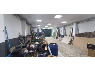 LOCAL DE 200M² DIAFANO!!