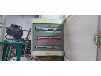 LOCAL DE 200M² DIAFANO!!