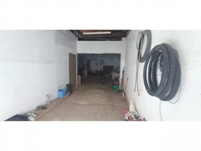 LOCAL DIAFANO IDEAL ALMACEN O GARAJE PARA 4 COCHES, CON VADO!!!!