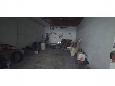 LOCAL DIAFANO IDEAL ALMACEN O GARAJE PARA 4 COCHES, CON VADO!!!!