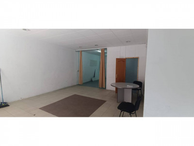 LOCAL DIAFANO POSIBILIDAD DE CAMBIO DE USO!!