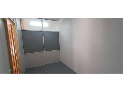 LOCAL DIAFANO POSIBILIDAD DE CAMBIO DE USO!!