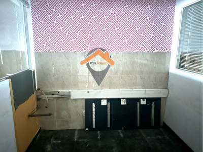 Local en Alquiler en el CENTRO de 113m2 todo en planta!!