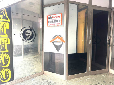 Local en Alquiler en el CENTRO de 113m2 todo en planta!!