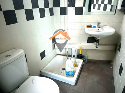 Local en Alquiler en el CENTRO de 113m2 todo en planta!!