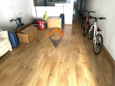 Local en Alquiler en el CENTRO de 113m2 todo en planta!!