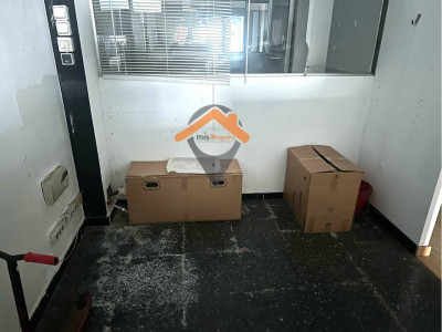 Local en Alquiler en el CENTRO de 113m2 todo en planta!!