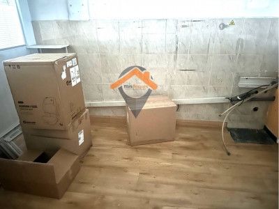 Local en Alquiler en el CENTRO de 113m2 todo en planta!!