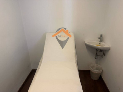 LOCAL EN VENTA EN EL CENTRO CON POSIBILIDAD DE HACERLO VIVIENDA!