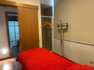 LOCAL EN VENTA EN EL CENTRO CON POSIBILIDAD DE HACERLO VIVIENDA!