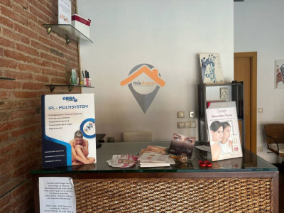 LOCAL EN VENTA EN EL CENTRO CON POSIBILIDAD DE HACERLO VIVIENDA!