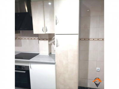 LUMINOSO PISO REFORMADO CON BALCON EN EXCELENTE UBICACION