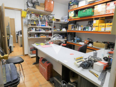 NAVE INDUSTRIAL EN VENTA ZONA EIXAMPLE-HERMETICA SABADELL