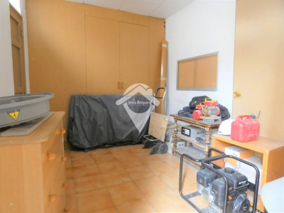 NAVE INDUSTRIAL EN VENTA ZONA EIXAMPLE-HERMETICA SABADELL