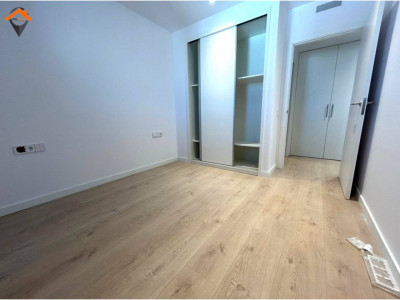 OBRA NUEVA ACABADA EN EL CENTRO SANT QUIRZE DEL VALLES